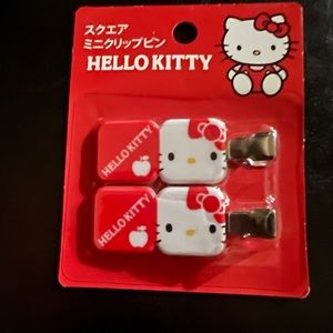 License Sanrio Hello Kitty hair clips